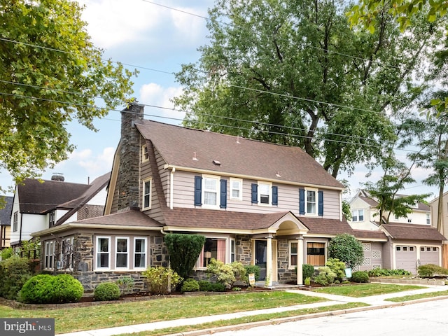 view of front of house featuring a front yard