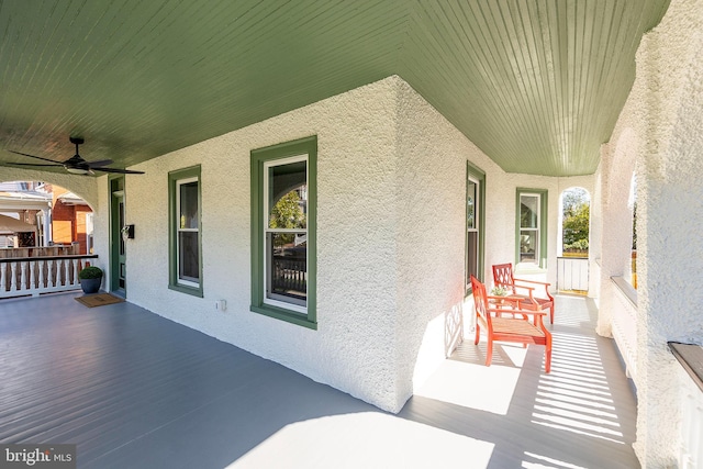 view of patio with ceiling fan and covered porch