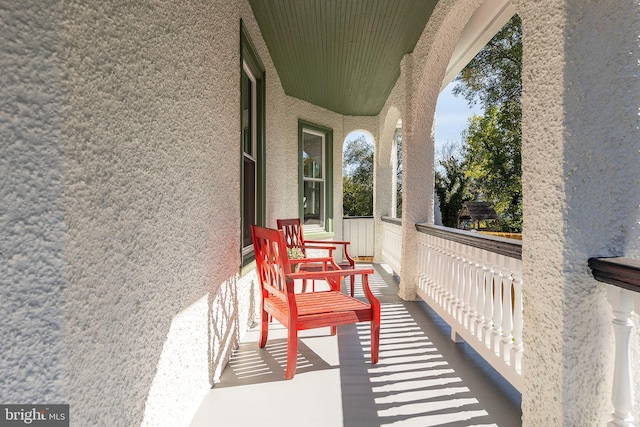 balcony with a porch