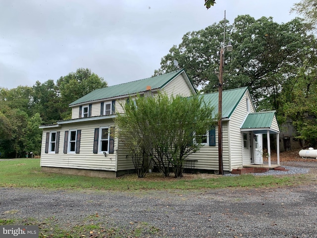 view of front of property