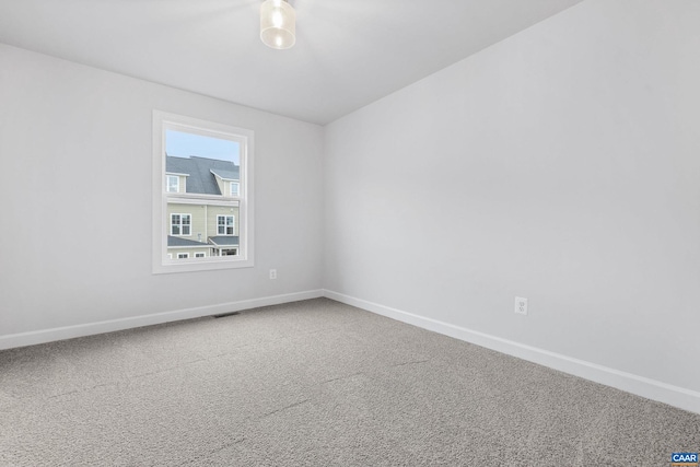 empty room featuring carpet