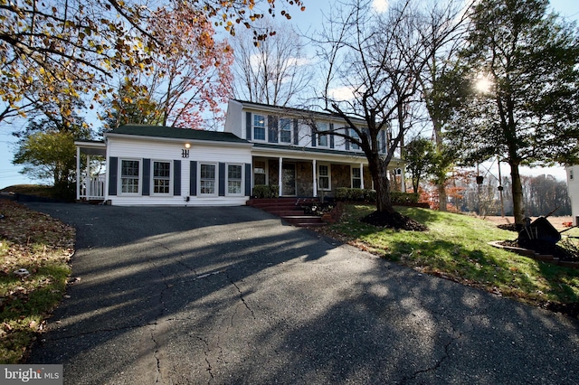 view of front of house featuring covered porch