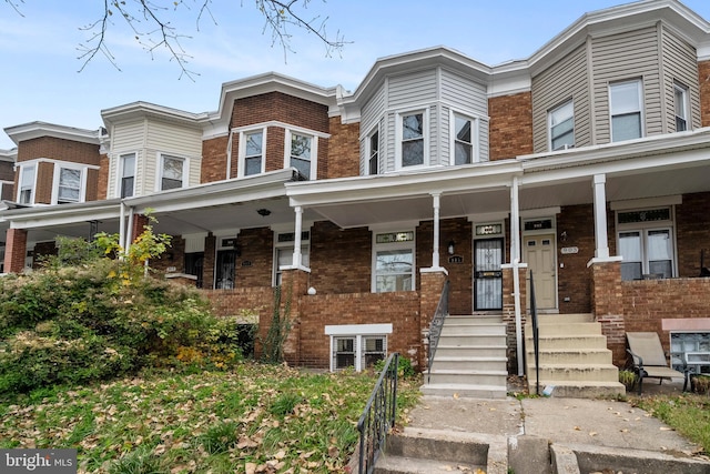 multi unit property with a porch