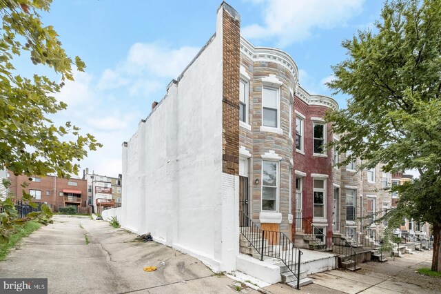 2333 Mcculloh St, Baltimore, MD 21217 - view of front of property