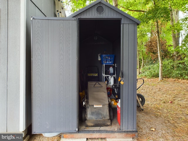 view of outbuilding