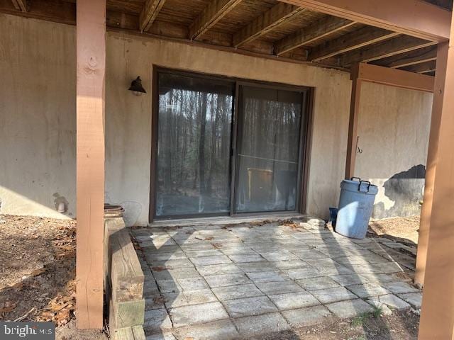 206 Mustang Ct, Gambrills, MD 21054 - property entrance featuring a patio