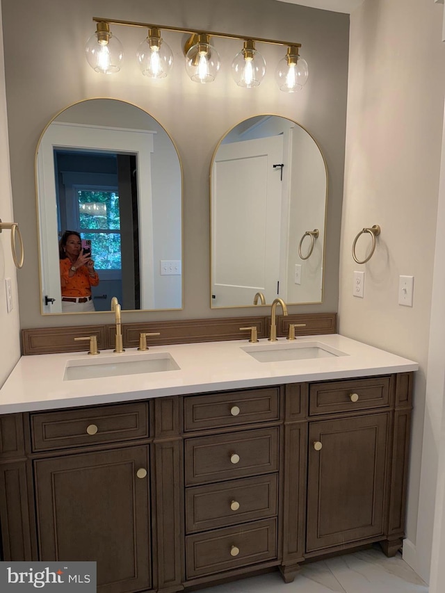 bathroom with vanity