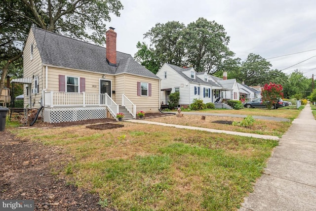 view of front of house with a front yard