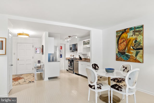 dining area with sink