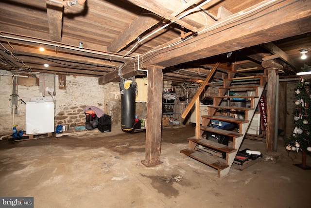 basement with washer / dryer