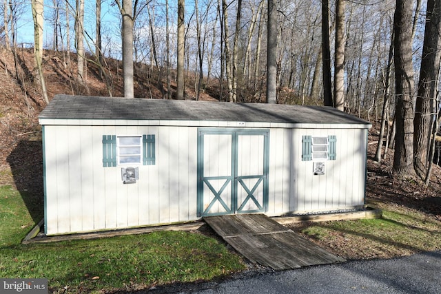 view of outbuilding