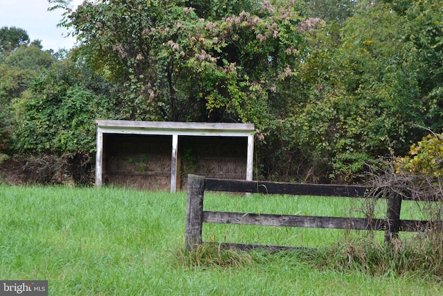 view of outdoor structure