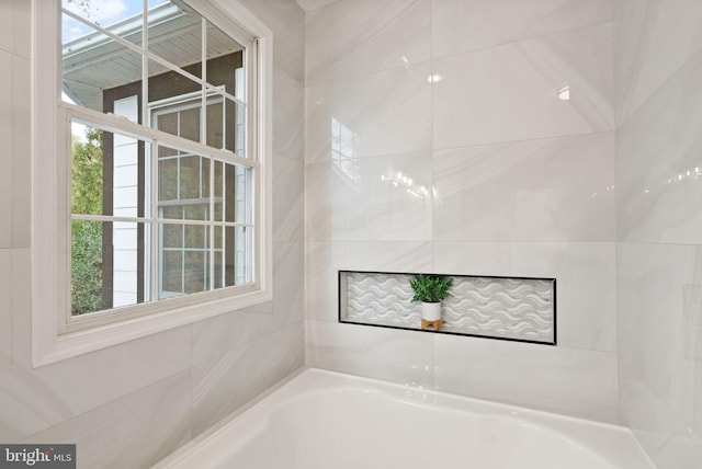 bathroom featuring a bathtub