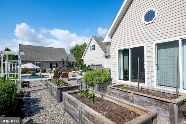 view of yard with a patio area