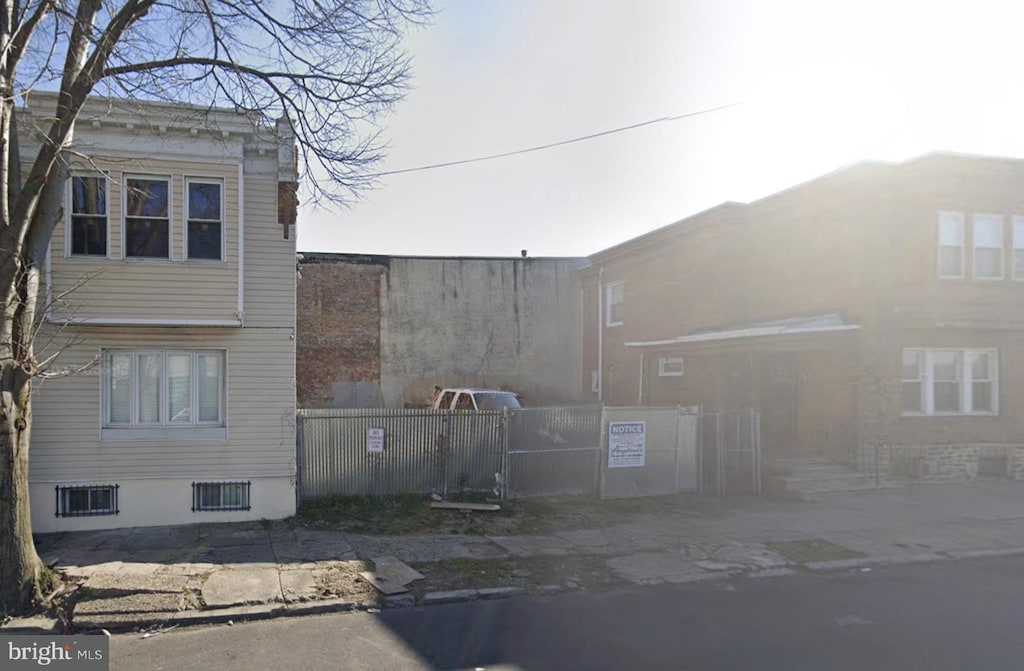 542 W Rockland St, Philadelphia, PA 19120