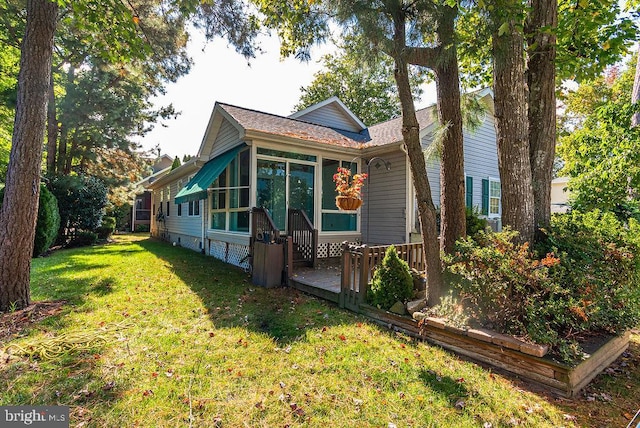 view of front of house with a front yard