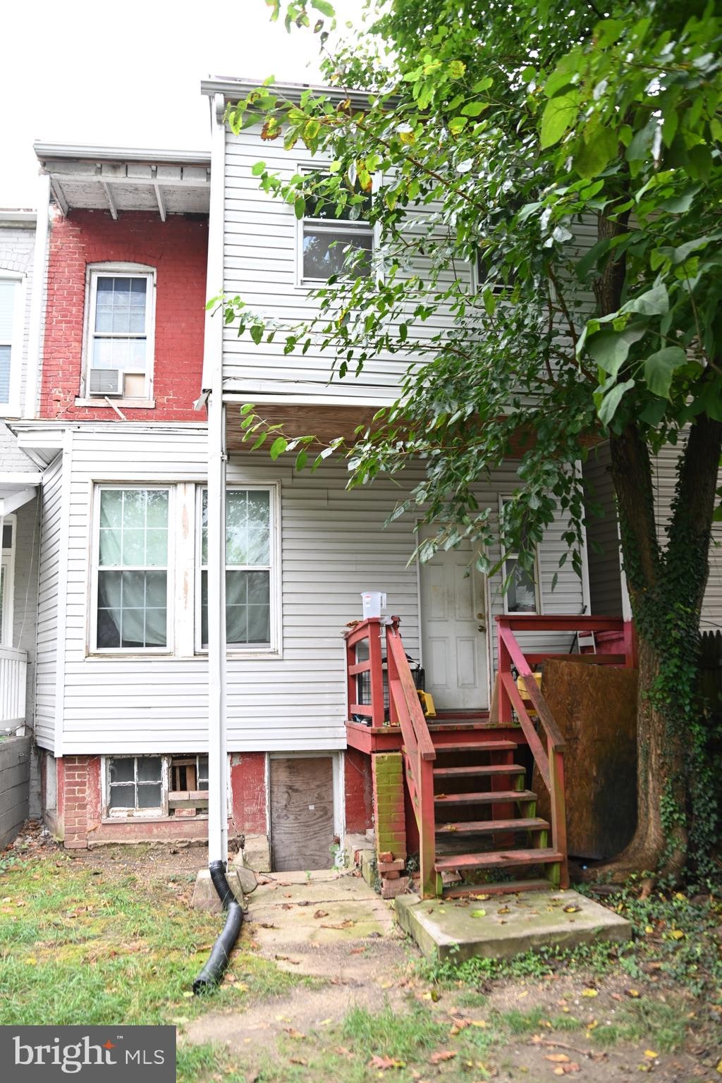 view of back of house