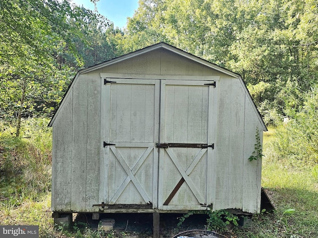 view of outdoor structure