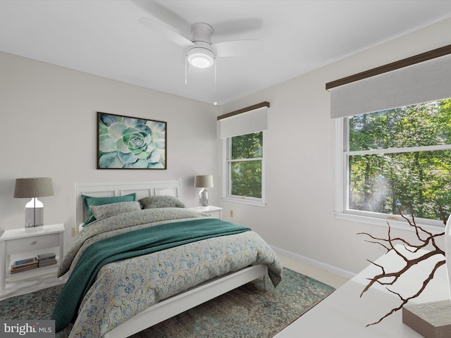 bedroom featuring carpet floors and ceiling fan