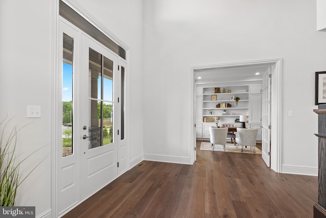 entryway featuring dark hardwood / wood-style floors