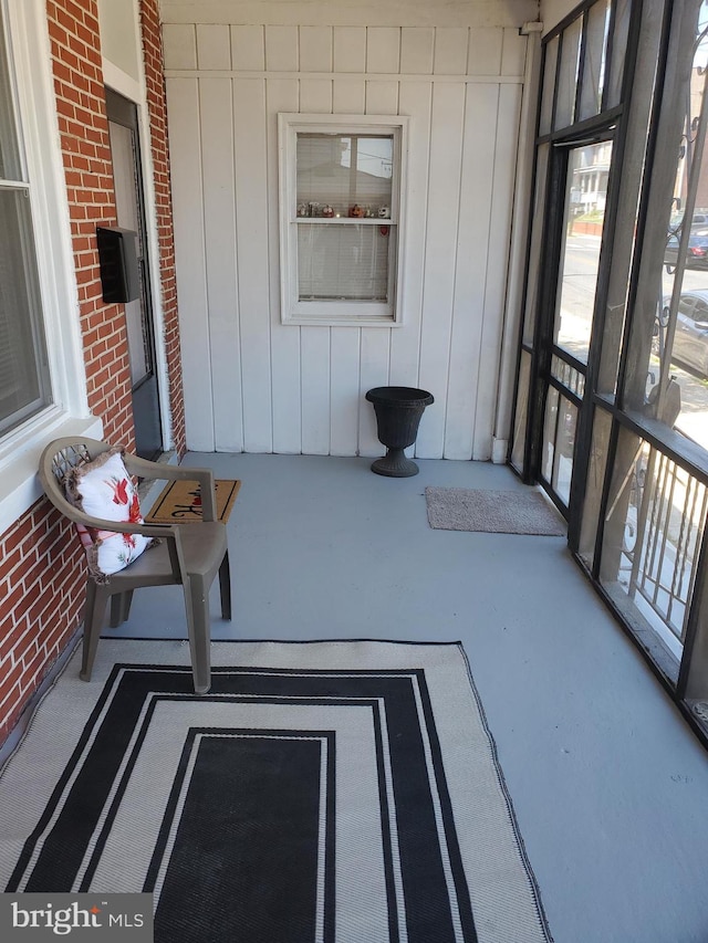 view of sunroom / solarium