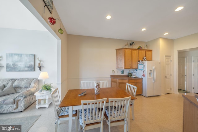 dining room with radiator heating unit