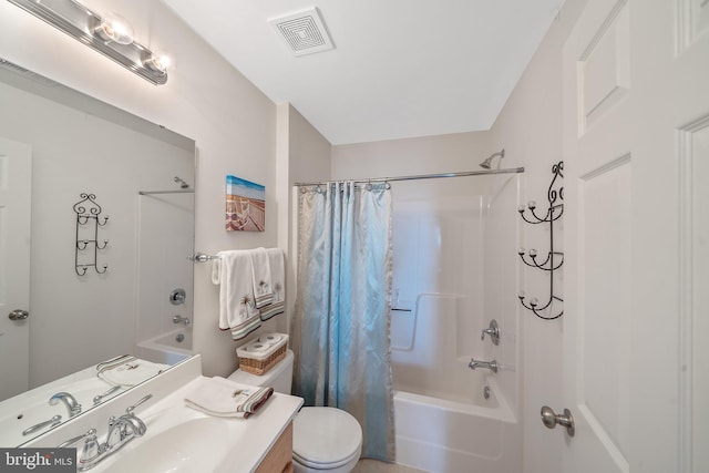 full bathroom featuring shower / bathtub combination with curtain, vanity, and toilet