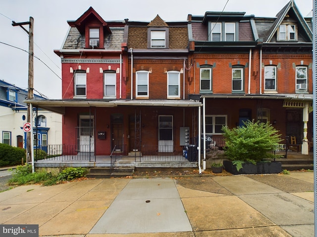 multi unit property with a porch