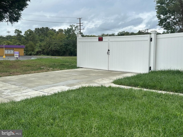 exterior space with a lawn