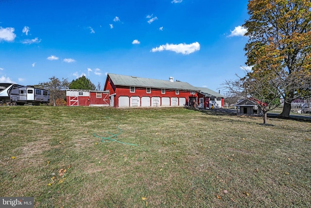 exterior space with a yard