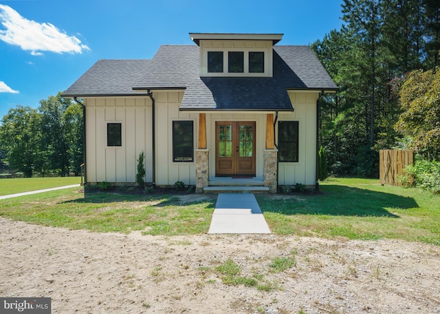 view of front of house with a front yard