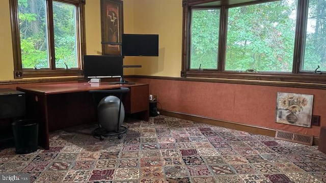 office area featuring a wealth of natural light