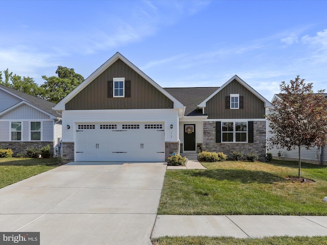 craftsman-style home with a front lawn