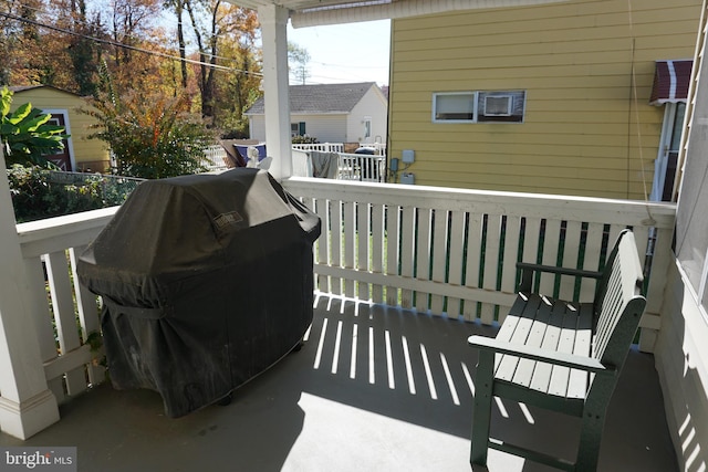 balcony featuring a grill