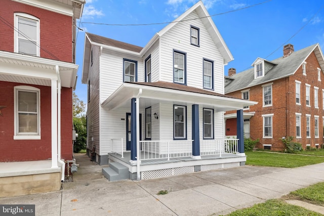 front facade featuring a porch