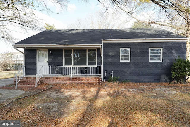 view of front facade with covered porch