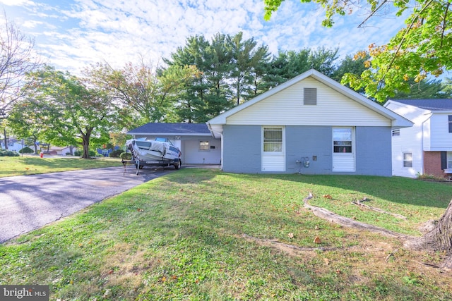 view of front of home with a front yard