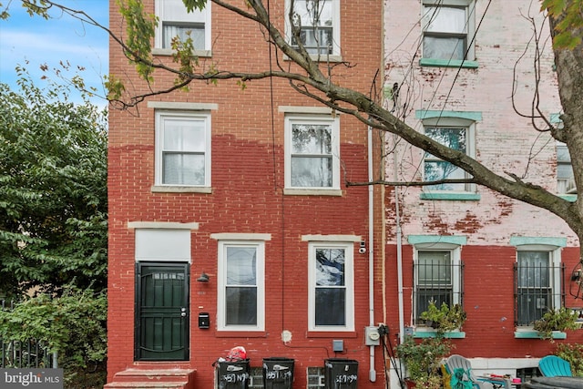 view of townhome / multi-family property