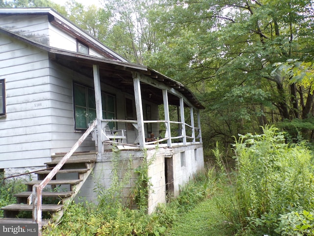 view of home's exterior