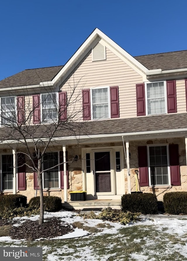 view of front of property