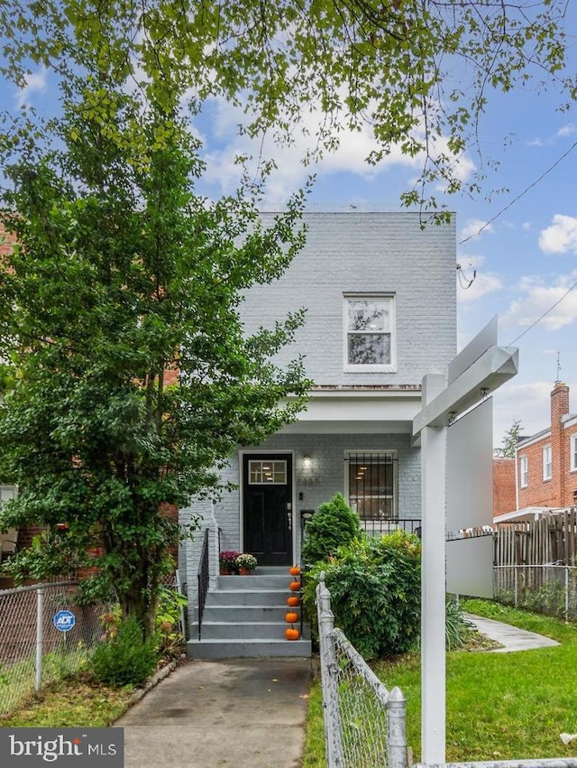 view of front of home