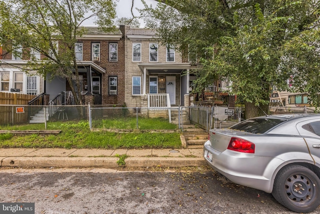 view of front of home with covered porch