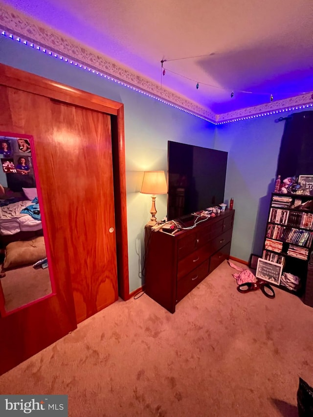 view of carpeted bedroom