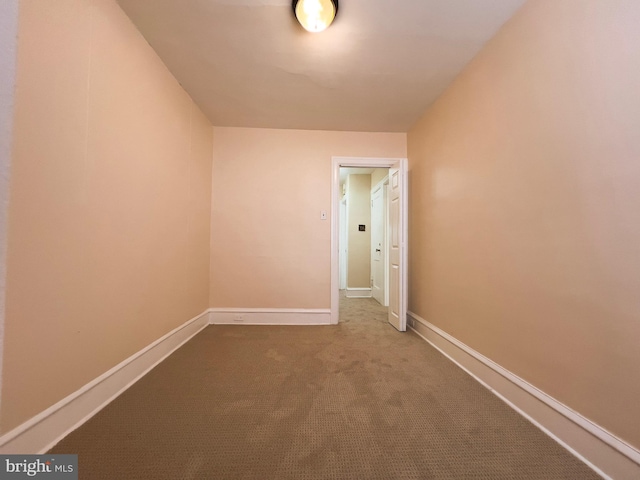 empty room with carpet