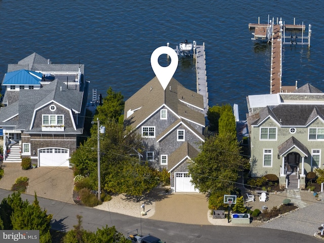 bird's eye view featuring a water view