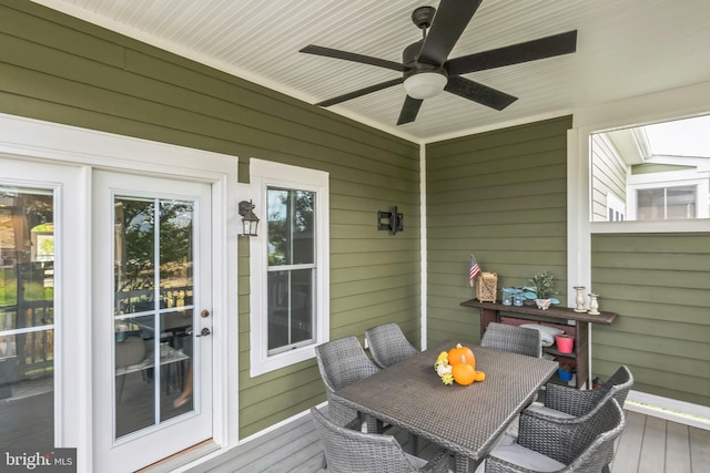 deck with ceiling fan