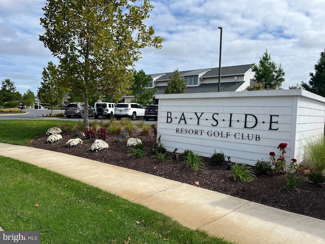 view of community / neighborhood sign