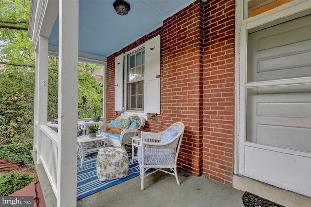 view of patio featuring covered porch