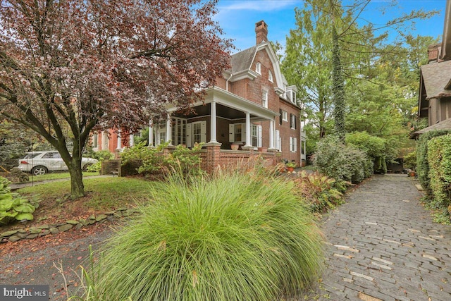 view of home's exterior