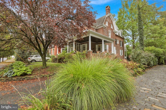 view of side of property